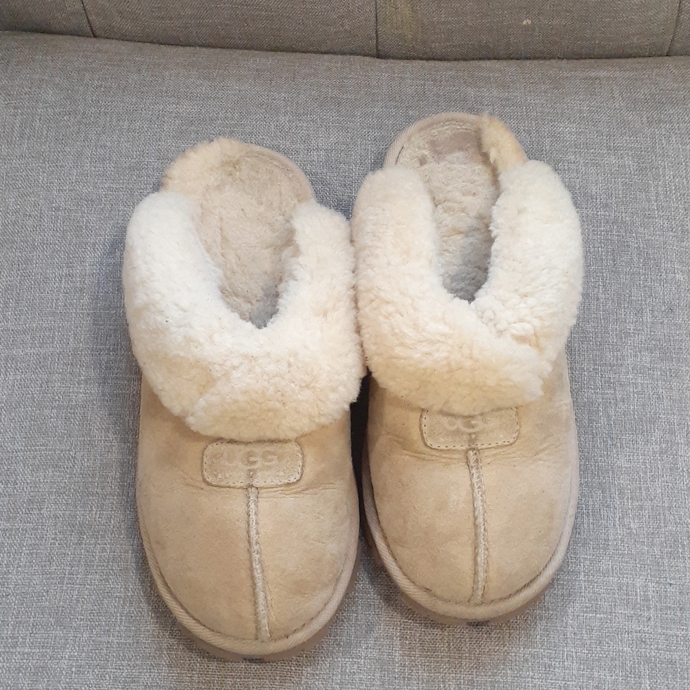 UGG Australia tan slippers size 7